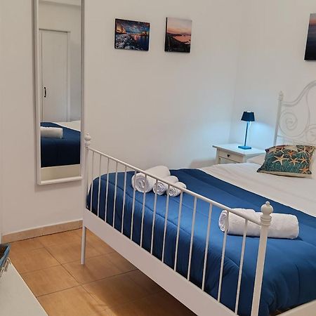 Appartamento Dimora Danicla Napoli Esterno foto