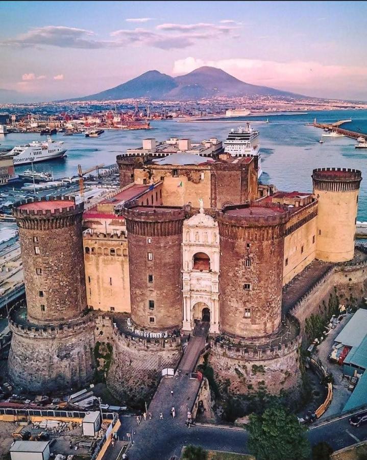 Appartamento Dimora Danicla Napoli Esterno foto