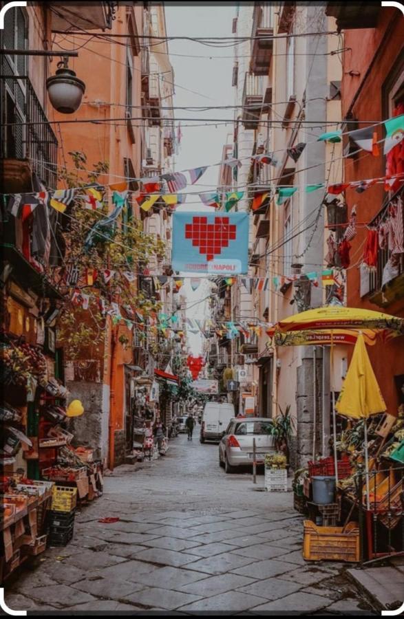 Appartamento Dimora Danicla Napoli Esterno foto
